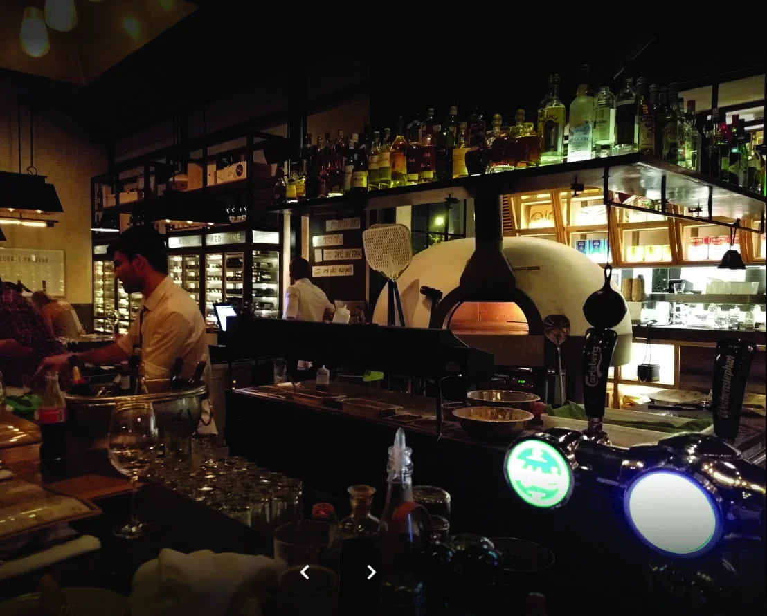 Bar counter with modern wood fired oven - The Woodfired Co